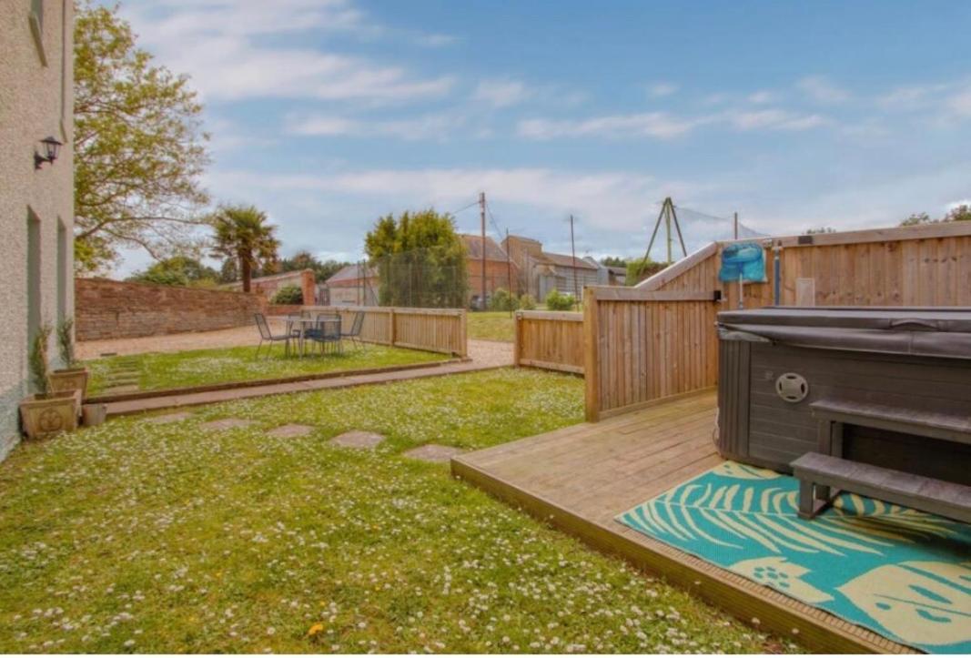 DurstonCountryside Annexe, With Hottub, Sleeps Up To 4アパートメント エクステリア 写真