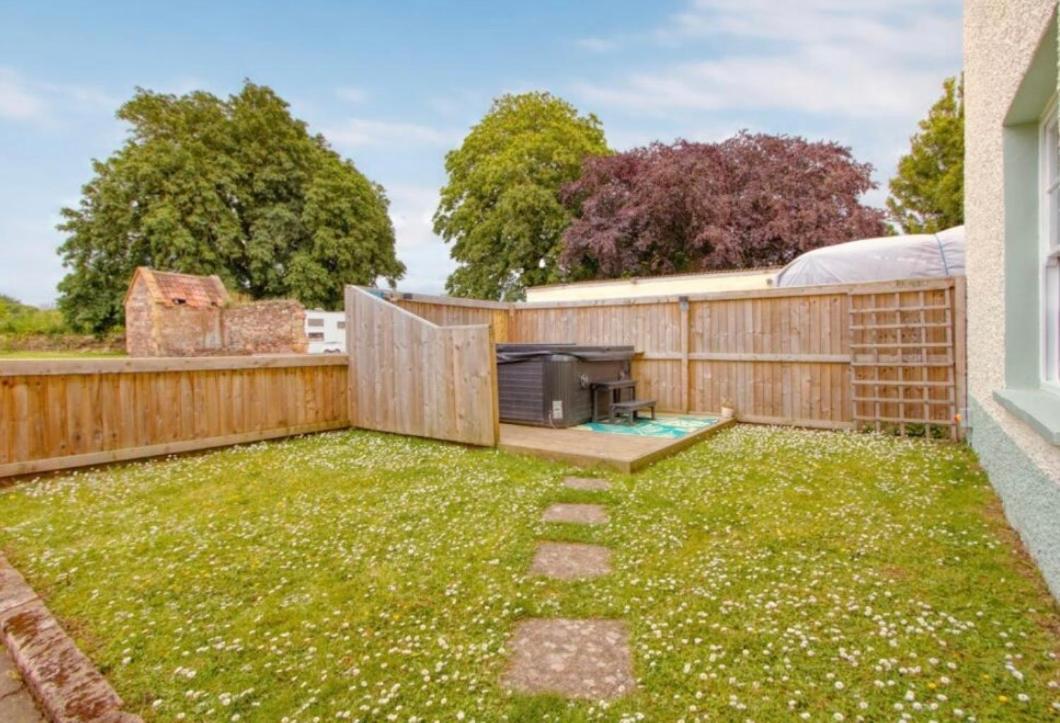 DurstonCountryside Annexe, With Hottub, Sleeps Up To 4アパートメント エクステリア 写真